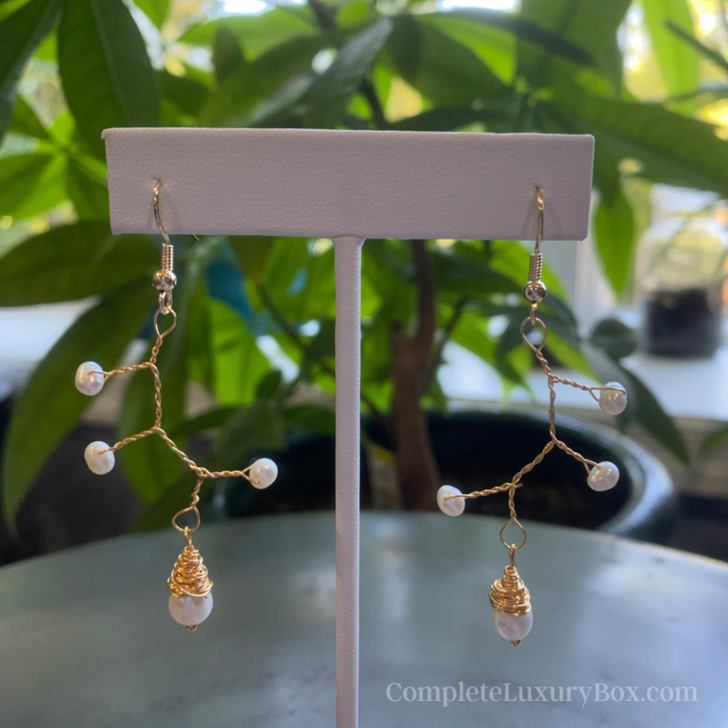 fresh water pearl earrings dangling 